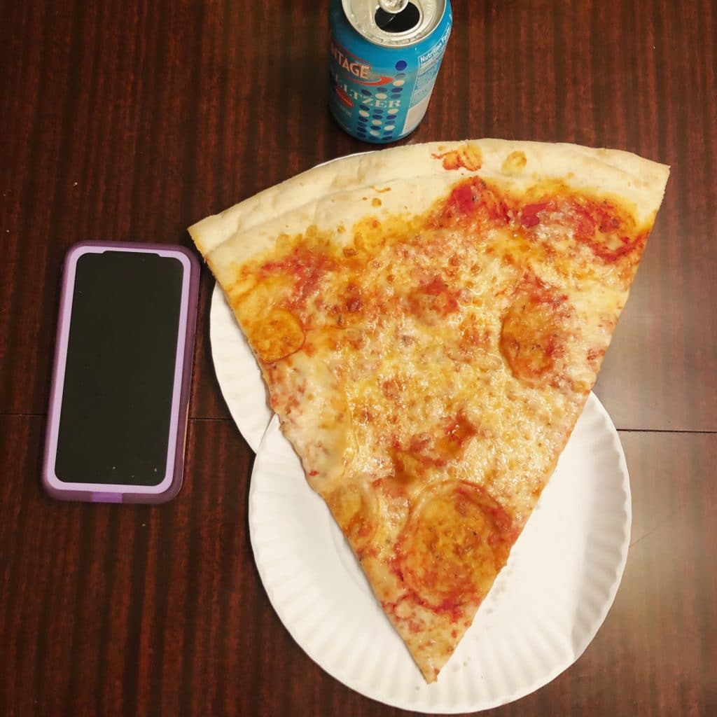 Bennys pizza big slice