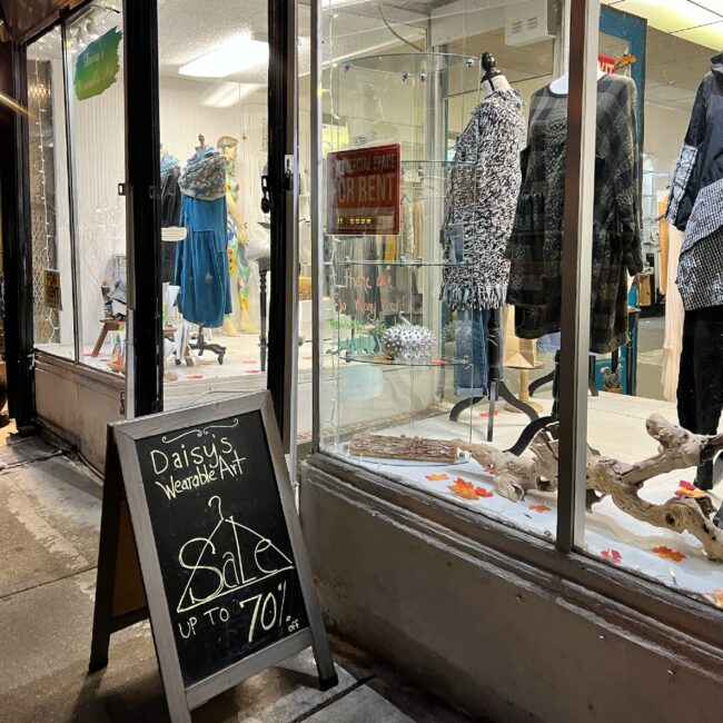 daisys wearable art hoboken closing