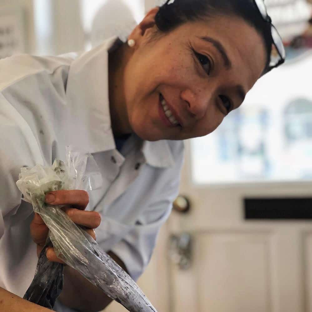 tina rivera baking mama